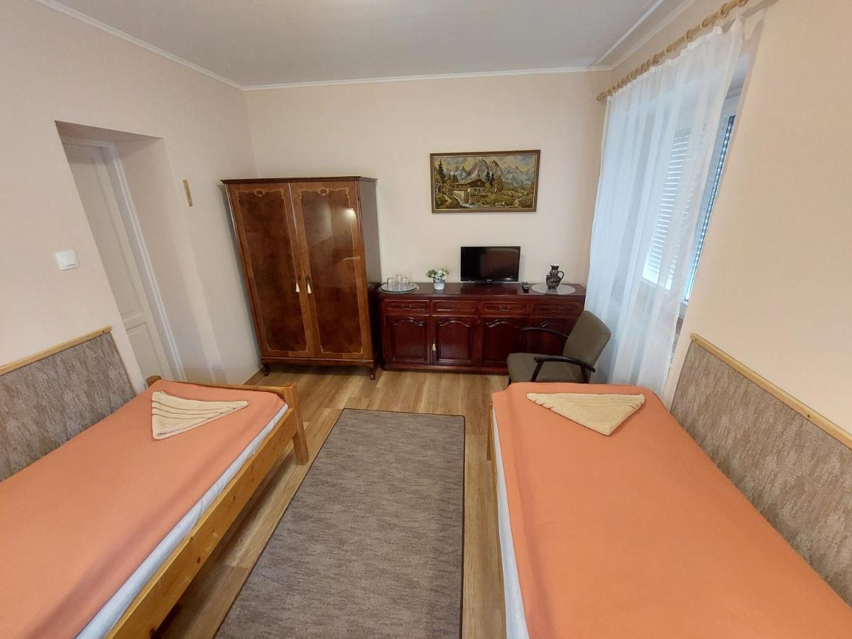 Hotel E-Tekergők Háza Bukkzserc Habitación foto
